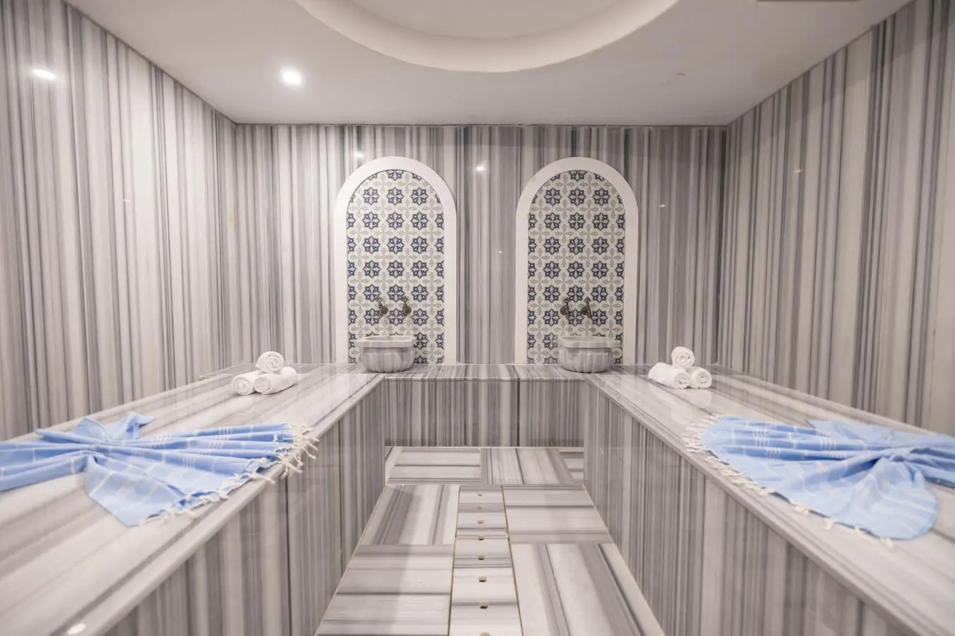 Side Moon Palace Hotel