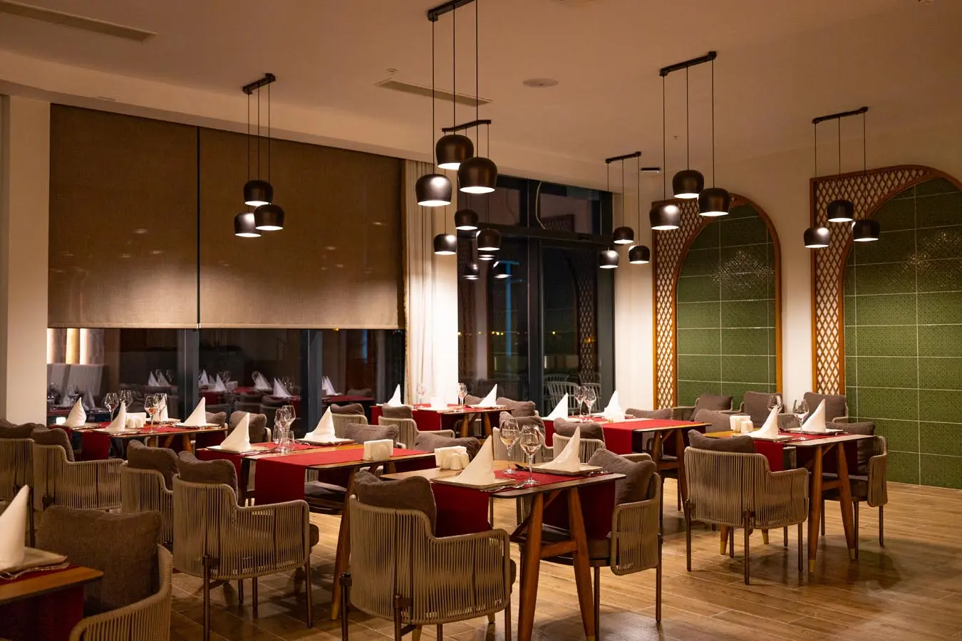 Side Moon Palace Hotel